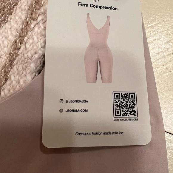 Leonisa Seamless Beige Shapewear Bodysuit - Picture 5 of 6